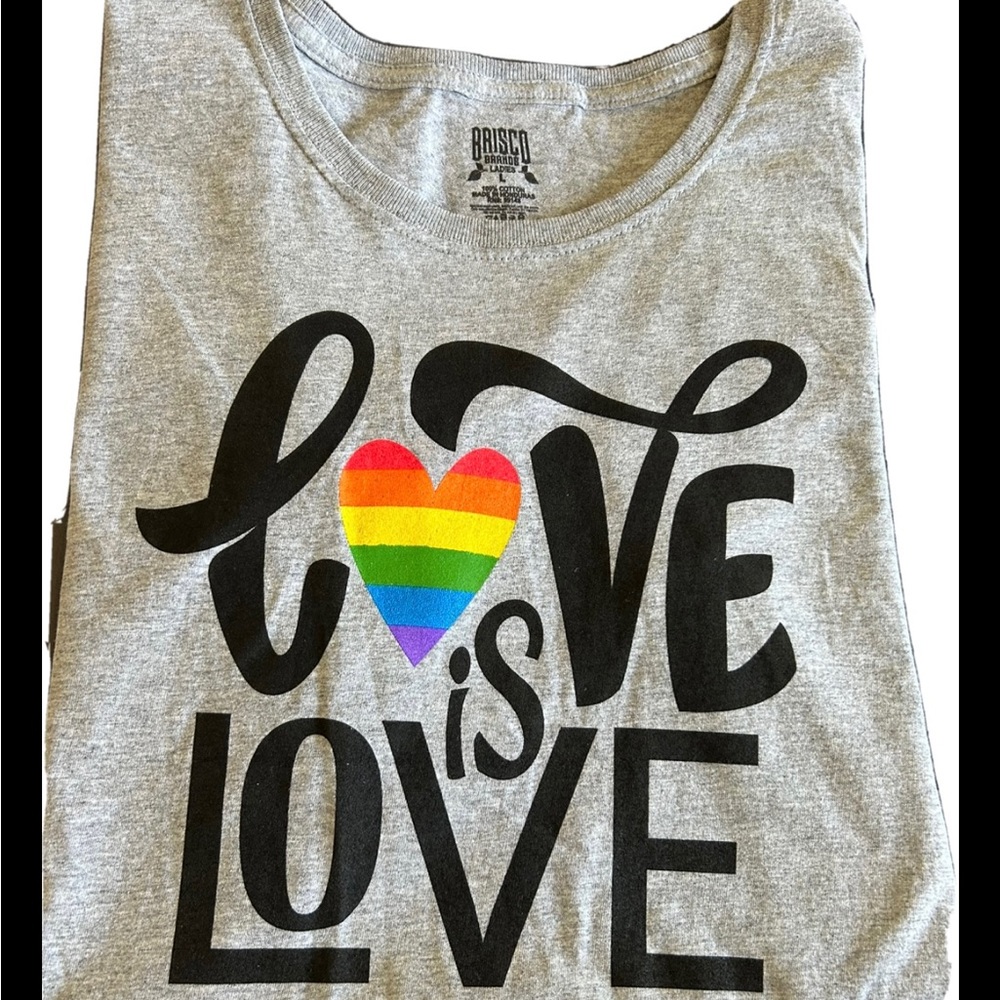 Men’s “Love is love” T-shirt